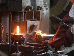 ເບິ່ງໂຮງງານ